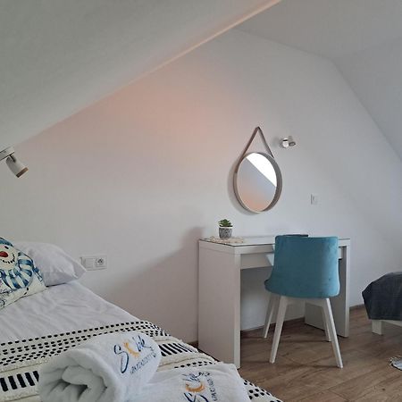 Solek Apartamenty I Pokoje Goscinne Mielno  Exterior foto