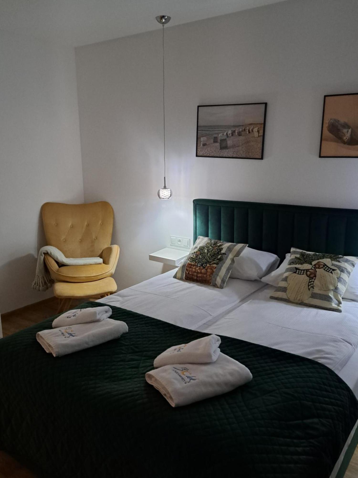 Solek Apartamenty I Pokoje Goscinne Mielno  Exterior foto