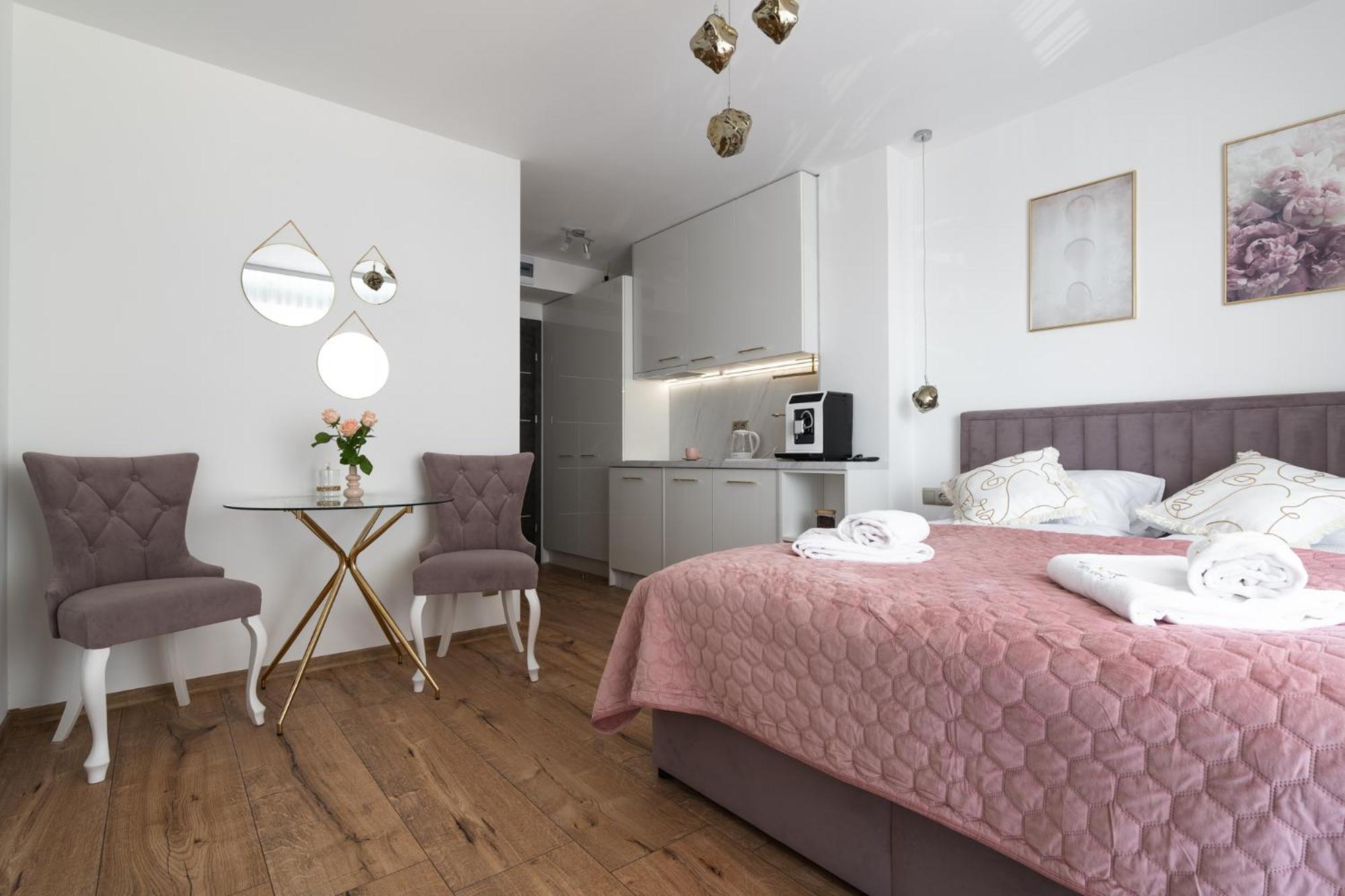 Solek Apartamenty I Pokoje Goscinne Mielno  Exterior foto
