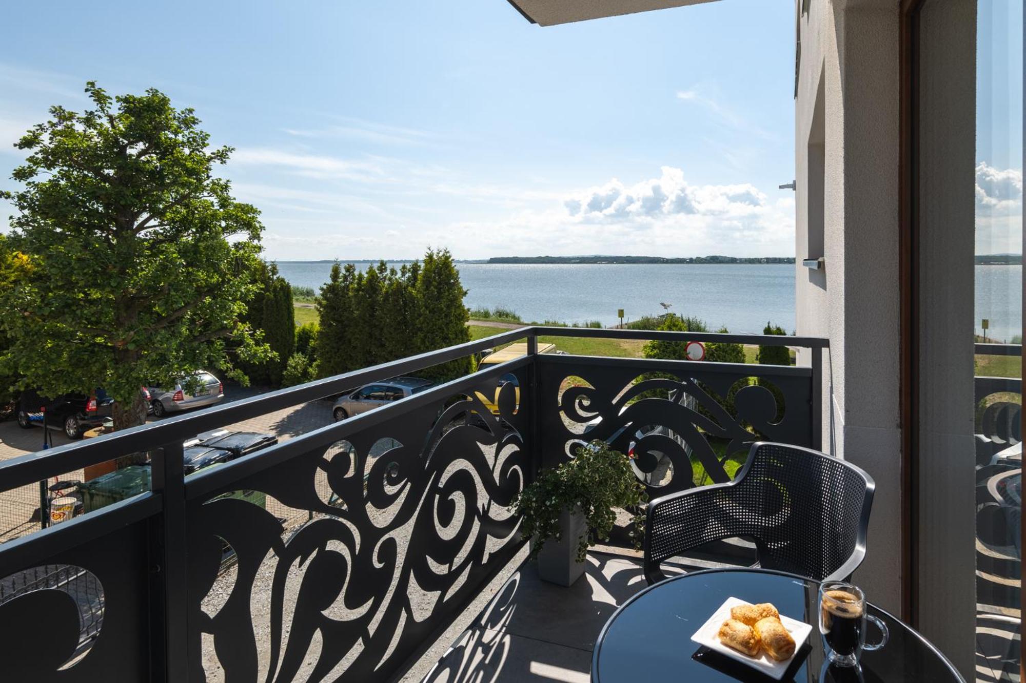 Solek Apartamenty I Pokoje Goscinne Mielno  Exterior foto